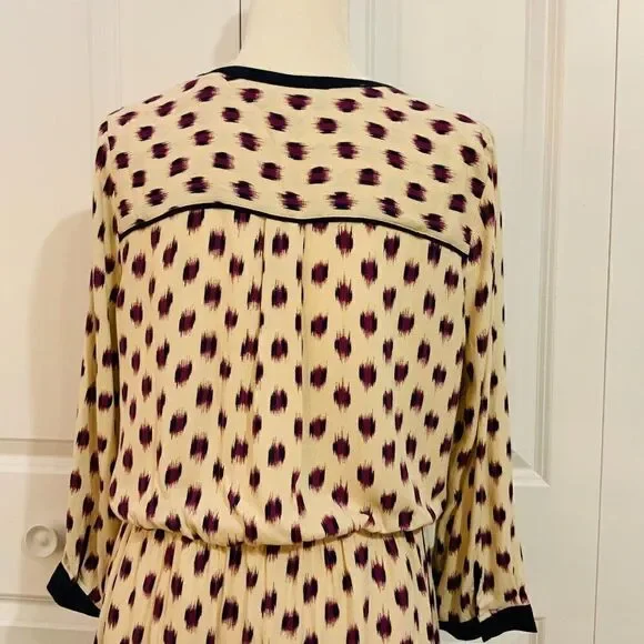 LA Made Resolve Brand Purple Cream Ikat Print V Neck Dress Medium New - Picture 6 of 10